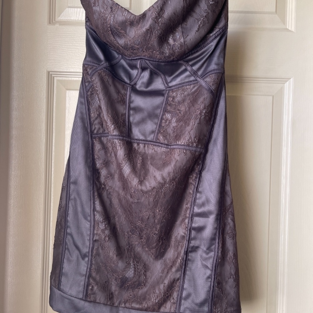 Dress - Picture 2 of 3
